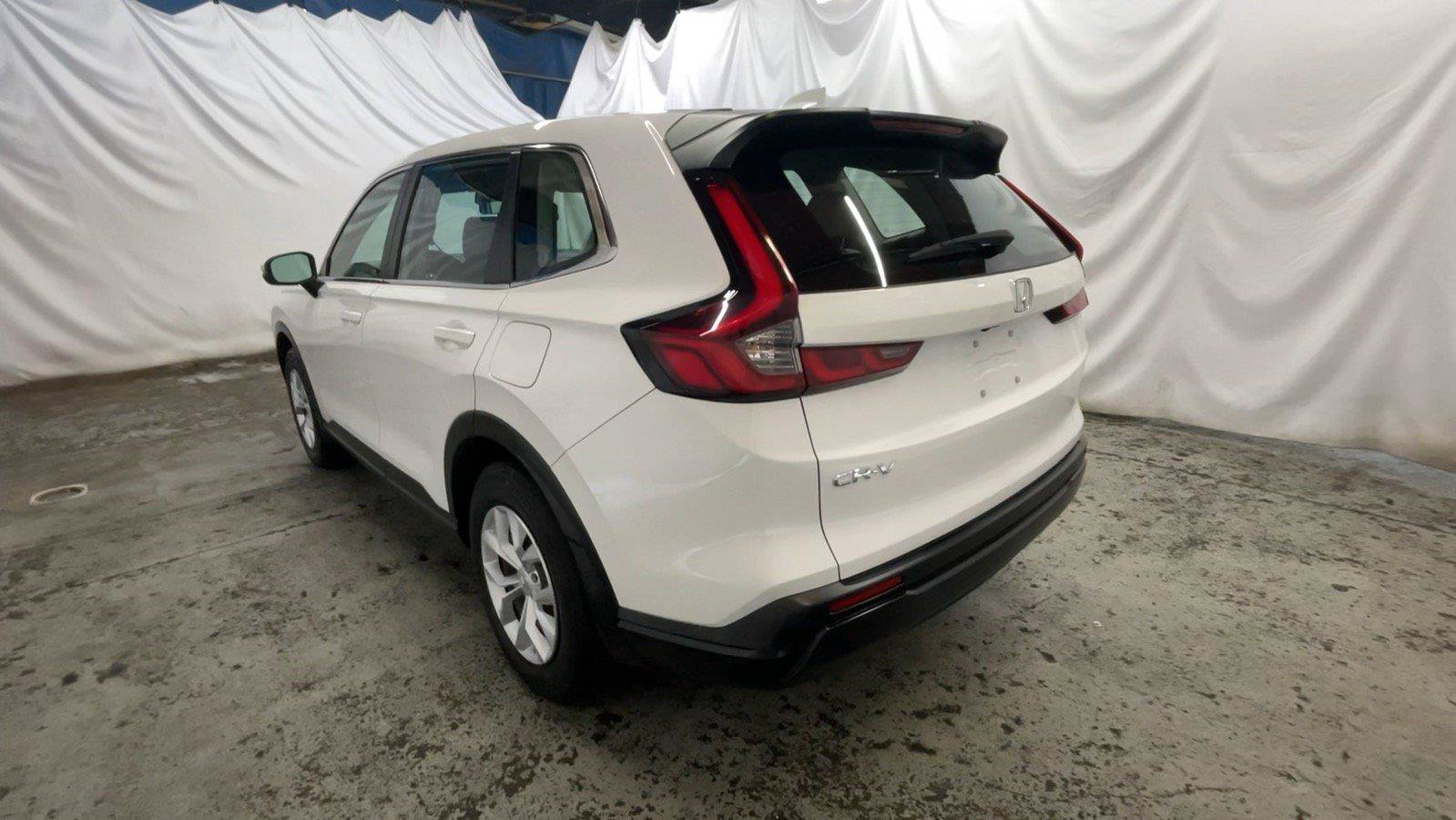 Used 2024 Honda CR-V LX image 9