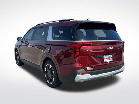 New 2026 Kia Carnival EX FWD image 3