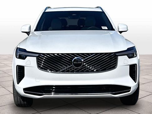 New 2026 Volvo XC90 B5 Core AWD/4WD image 5