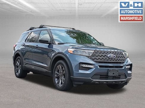Used 2021 Ford Explorer XLT w/ Equipment Group 202A AWD/4WD image 1