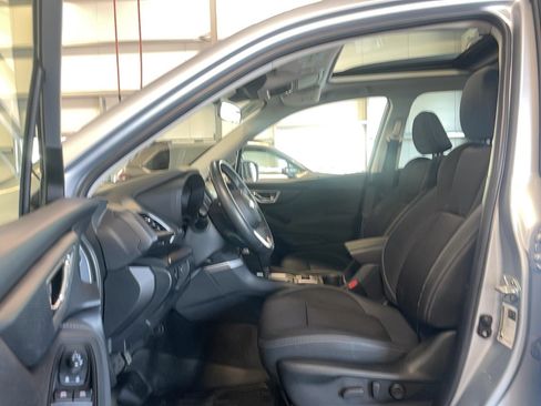 Used 2022 Subaru Forester Premium image 5