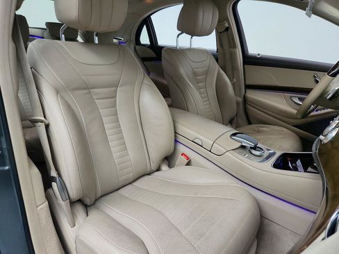 Used 2016 Mercedes-Benz S 550 Sedan image 27
