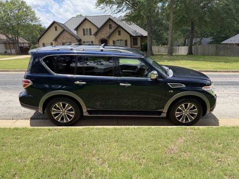 Used 2019 Nissan Armada SL w/ Cargo Package AWD/4WD image 2
