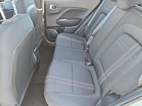 Certified 2025 Hyundai Venue SEL image 25