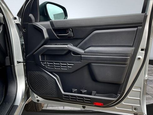 Used 2025 Toyota Tacoma SR image 29