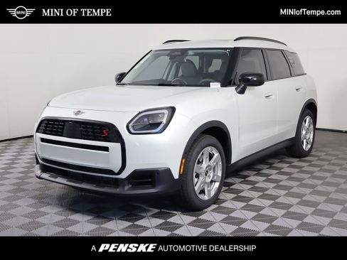 Used 2025 MINI Cooper Countryman S image 1
