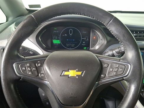 Used 2018 Chevrolet Bolt Premier w/ Driver Confidence II Package image 19