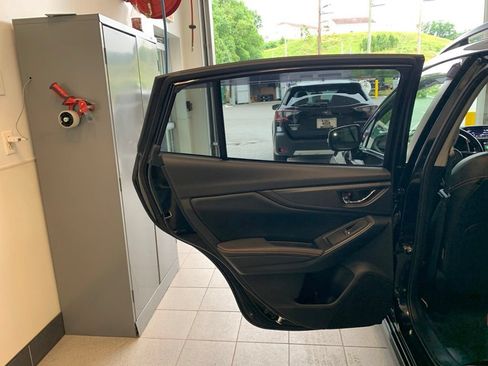 Used 2023 Subaru Crosstrek 2.5i Limited w/ Moonroof Package AWD/4WD image 13