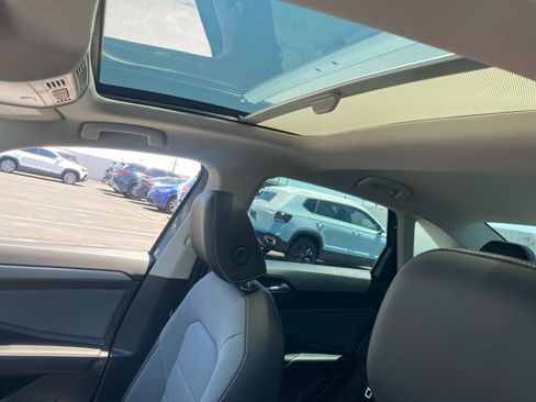 New 2025 Volkswagen Jetta SE image 30