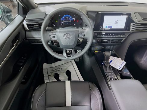 New 2026 Toyota Camry Hybrid image 18