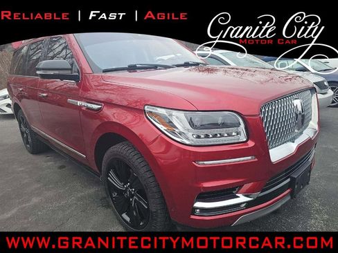 Used 2019 Lincoln Navigator Reserve image 1