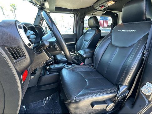 Used 2016 Jeep Wrangler Rubicon AWD/4WD image 8