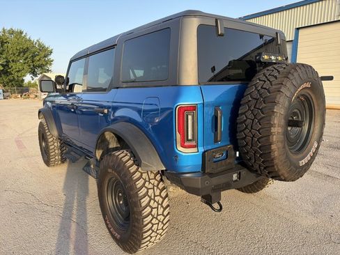 Used 2023 Ford Bronco Black Diamond w/ Sasquatch Package AWD/4WD image 3