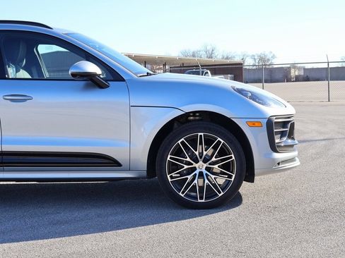 Certified 2026 Porsche Macan Turbo AWD/4WD image 10