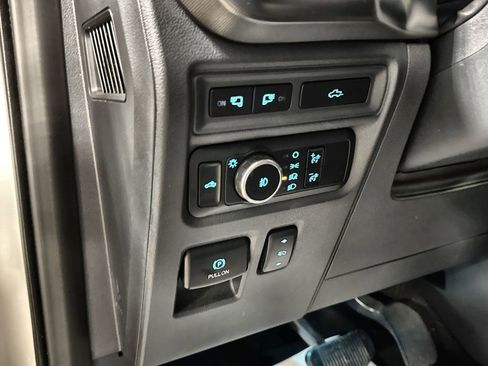 Used 2024 Ford F150 Lariat w/ Equipment Group 502A High AWD/4WD image 16