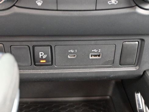 Used 2023 Nissan Frontier SV w/ Midnight Edition Package image 23