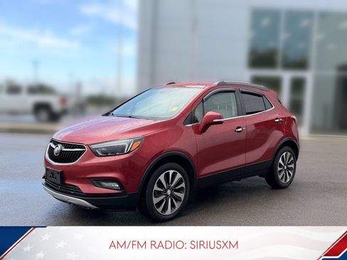 Used 2018 Buick Encore Essence FWD image 2