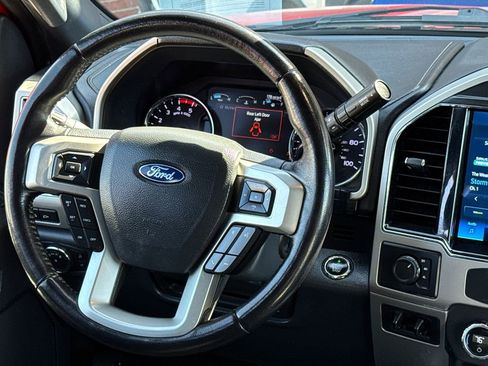 Used 2022 Ford F450 Lariat w/ Lariat Ultimate Package image 13