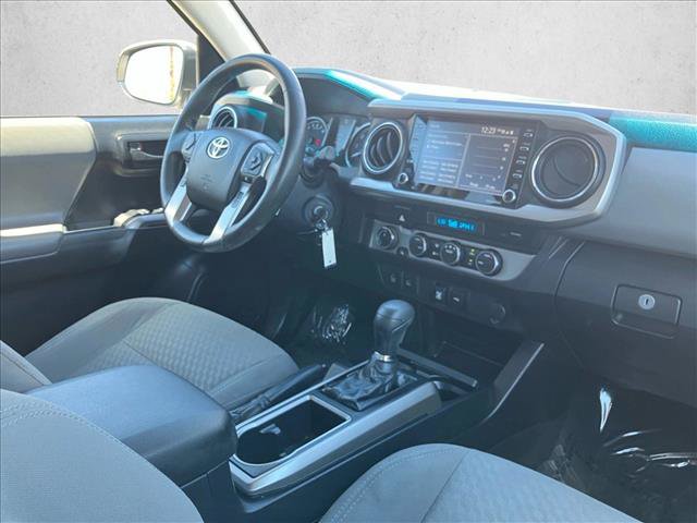 Used 2022 Toyota Tacoma SR5 w/ Technology Package AWD/4WD image 19