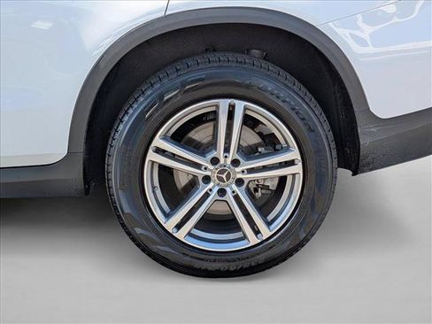Used 2020 Mercedes-Benz GLC 300 4MATIC image 23