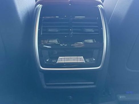 Used 2025 BMW X6 xDrive40i w/ Executive Package AWD/4WD image 30