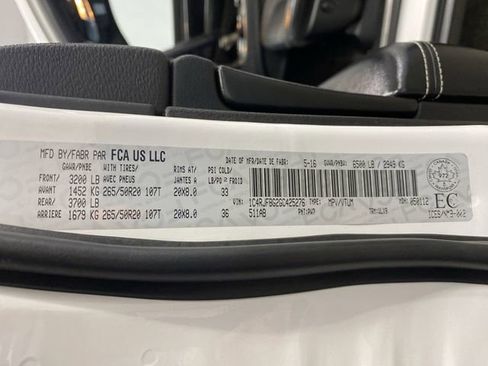 Used 2016 Jeep Grand Cherokee Limited image 43