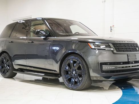 Used 2023 Land Rover Range Rover SE AWD/4WD image 5