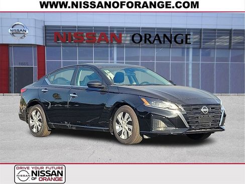 New 2025 Nissan Altima 2.5 S image 1