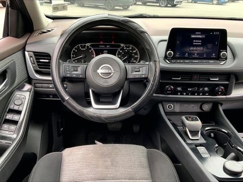 Used 2023 Nissan Rogue SV AWD/4WD image 8