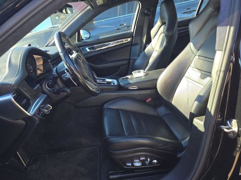 Used 2019 Porsche Panamera GTS w/ Premium Package Plus image 9