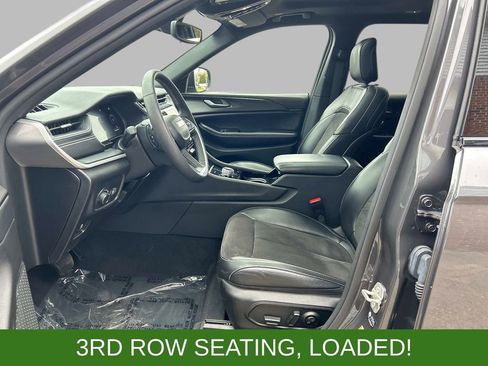 Used 2023 Jeep Grand Cherokee L Laredo AWD/4WD image 12