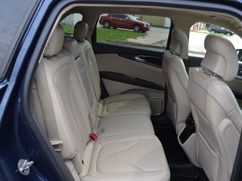 Used 2017 Lincoln MKX Reserve w/ Lincoln MKX Climate Package image 41