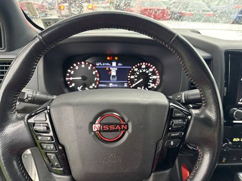Used 2022 Nissan Frontier PRO-4X w/ Technology Package AWD/4WD image 6