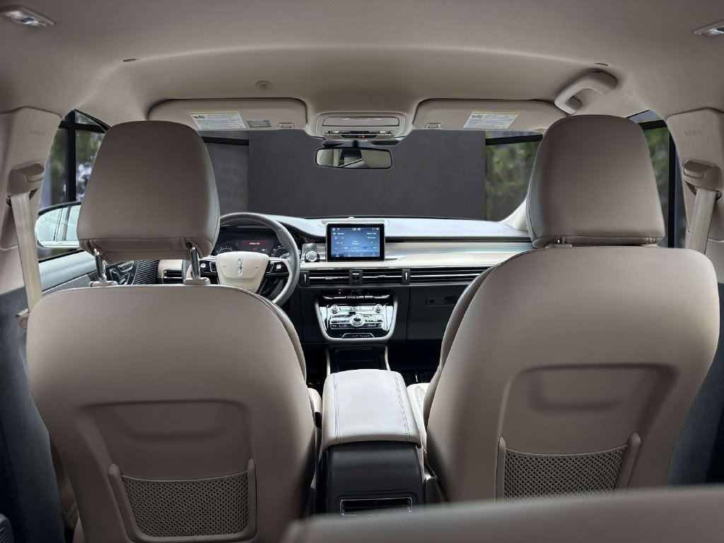 Used 2022 Lincoln Corsair FWD image 11