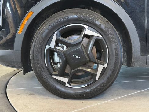 Used 2026 Kia Sportage EX FWD image 25