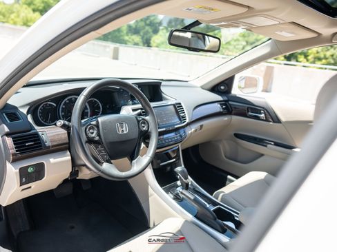 Used 2017 Honda Accord EX-L image 13