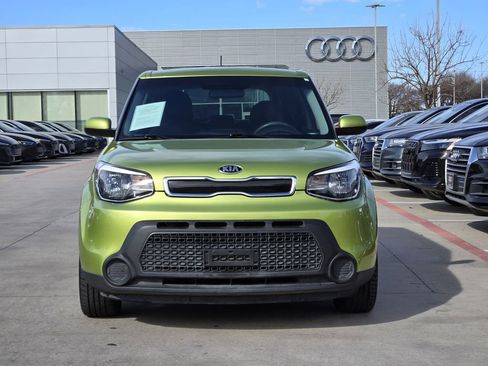 Used 2015 Kia Soul + image 3