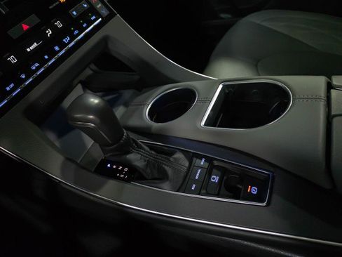 Used 2019 Toyota Avalon Limited w/ Advanced Safety Package image 27