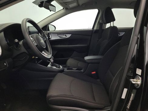 Used 2023 Kia Forte LXS w/ LXS Technology Package FWD image 17