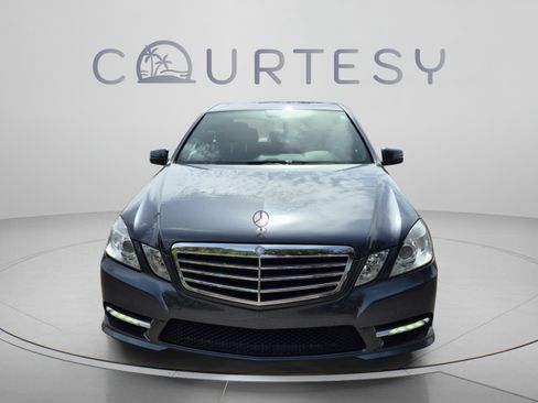 Used 2012 Mercedes-Benz E 350 4MATIC Sedan image 10