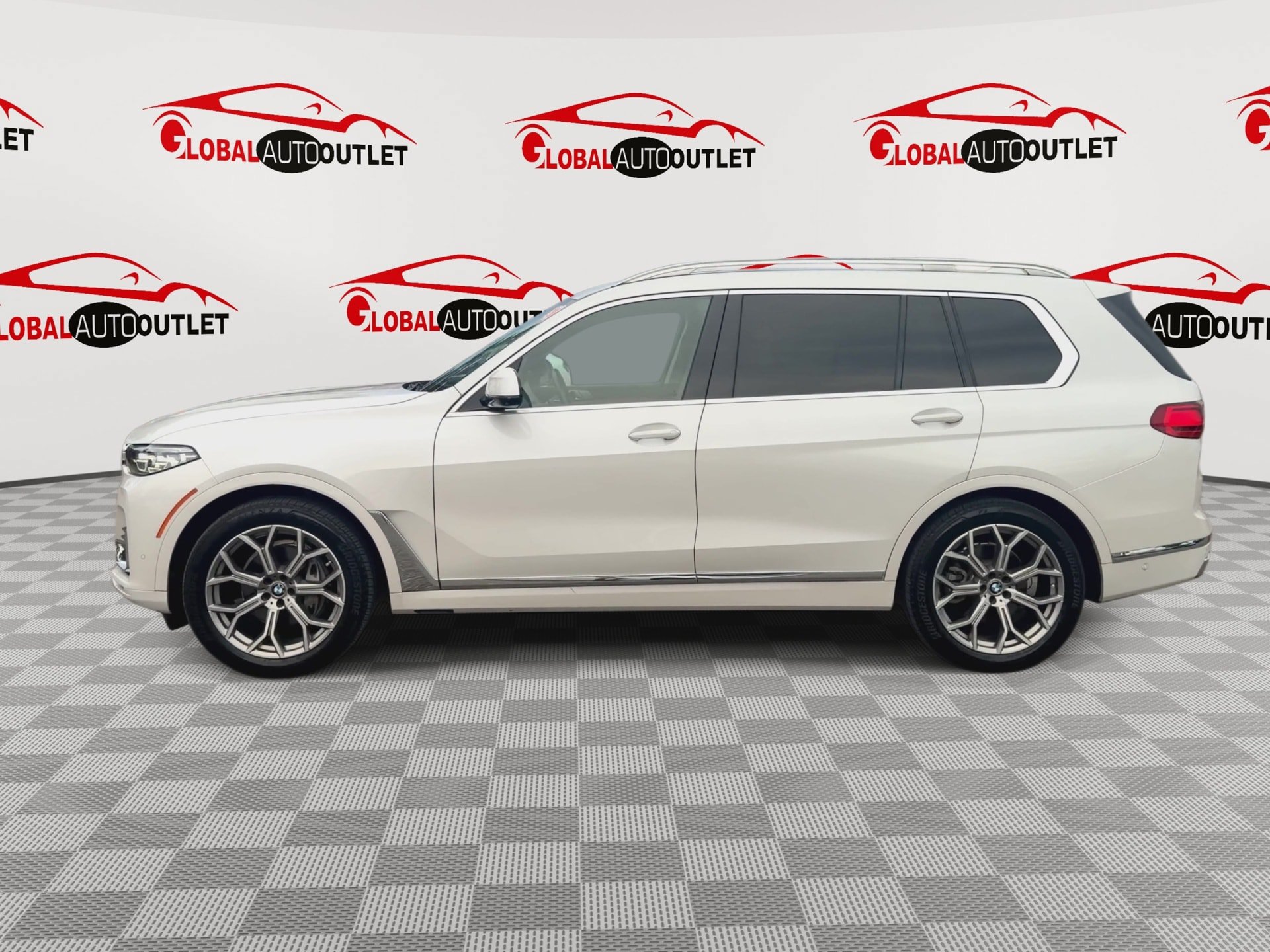 Used 2019 BMW X7 xDrive40i w/ Premium Package AWD/4WD image 5