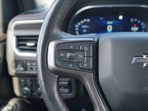 Used 2022 Chevrolet Suburban RST w/ Luxury Package AWD/4WD image 34