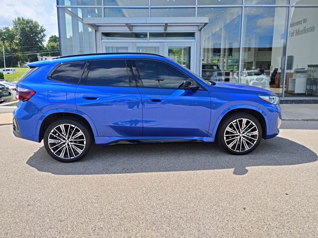 Used 2023 BMW X1 xDrive28i w/ Premium Package AWD/4WD image 2