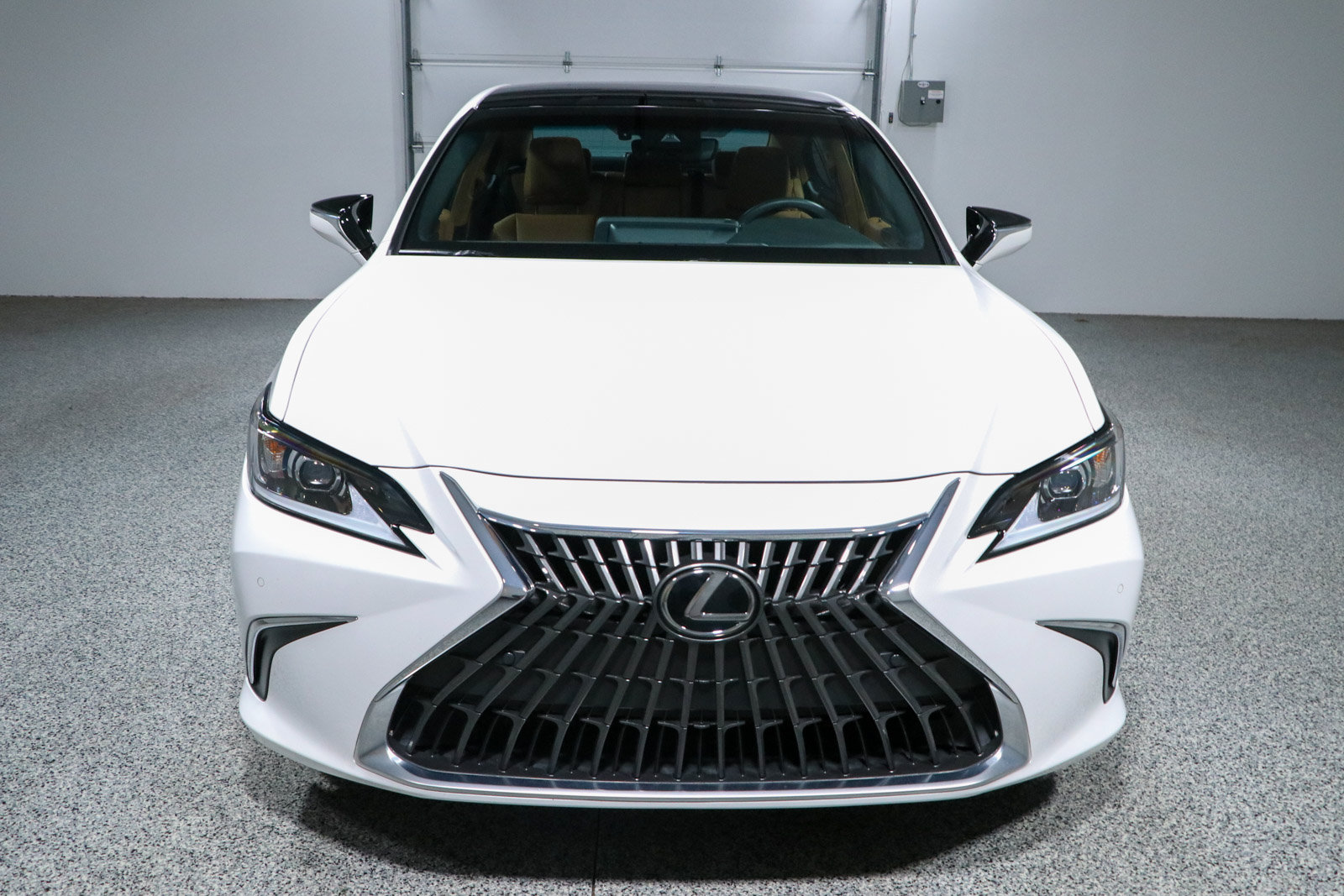 Used 2024 Lexus ES 350 w/ Premium Package FWD image 4