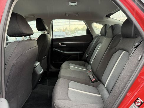 Used 2021 Hyundai Sonata SE FWD image 16