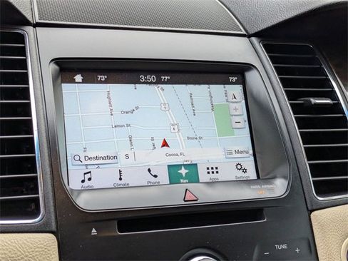 Used 2016 Ford Taurus Limited image 17