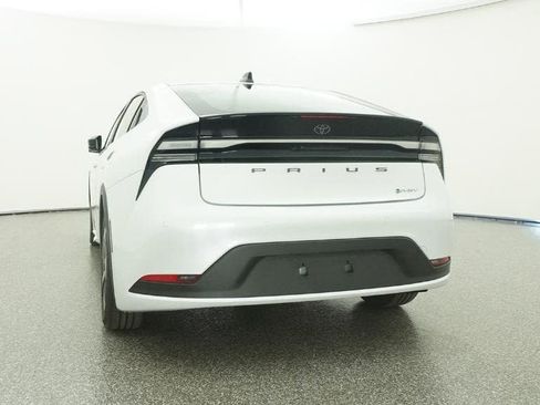 New 2026 Toyota Prius SE image 22