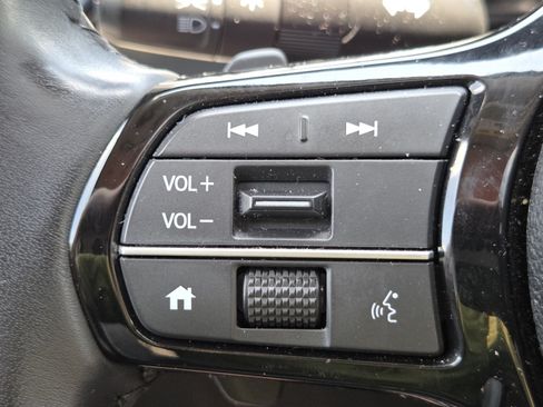 Certified 2023 Honda Pilot Touring image 12