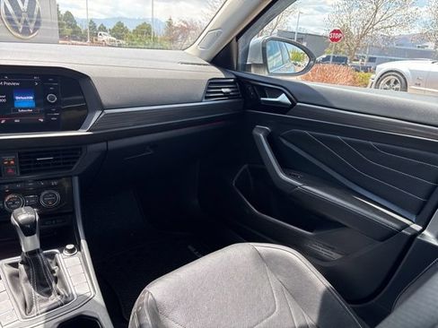 Used 2022 Volkswagen Jetta SEL FWD image 20