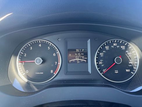 Used 2014 Volkswagen Jetta SE image 9